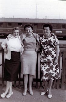 Lina and her two sisters in Germany in1963 (Luise, Lina, Frieda)