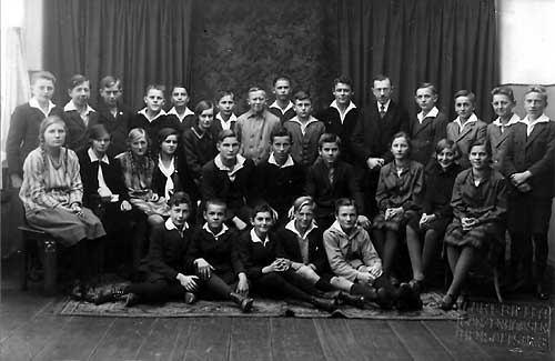 Gunzenhausen with class teacher Arnold Kurzmann, school year 1927/28